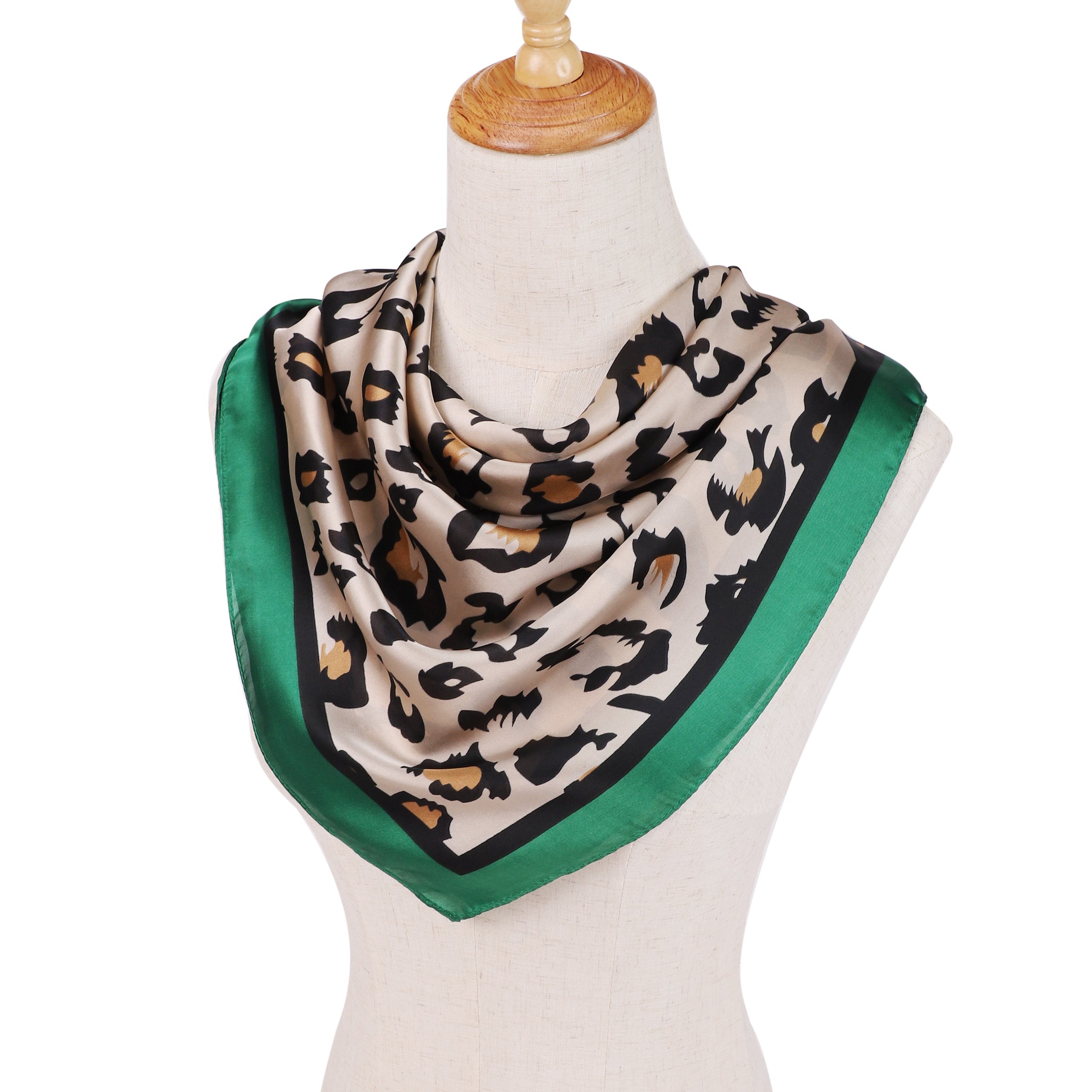 Carré de Soie PANTHER Vert 100% Soie 60x60cm