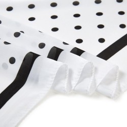 Carré touché soie LAST POINT Blanc Polyester 60x60cm