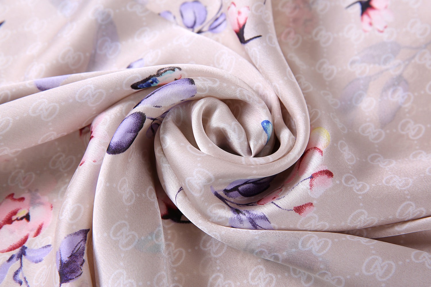 Etole de Soie Beige Flower Nana Rose pale 100% Soie 180x90cm