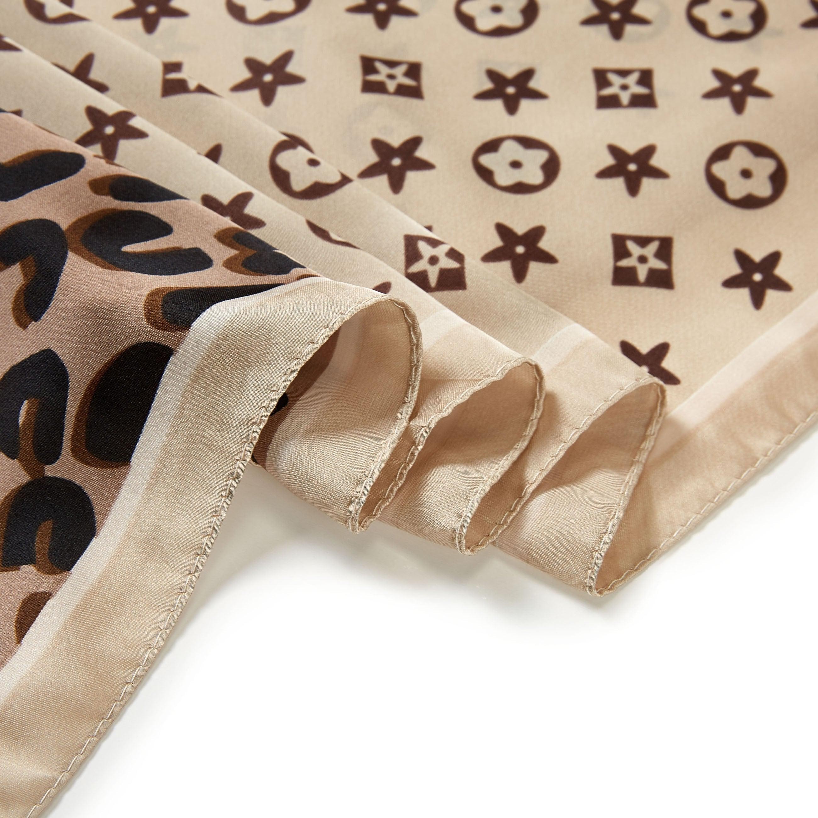 Foulard touché soie PANTER CORNER Beige