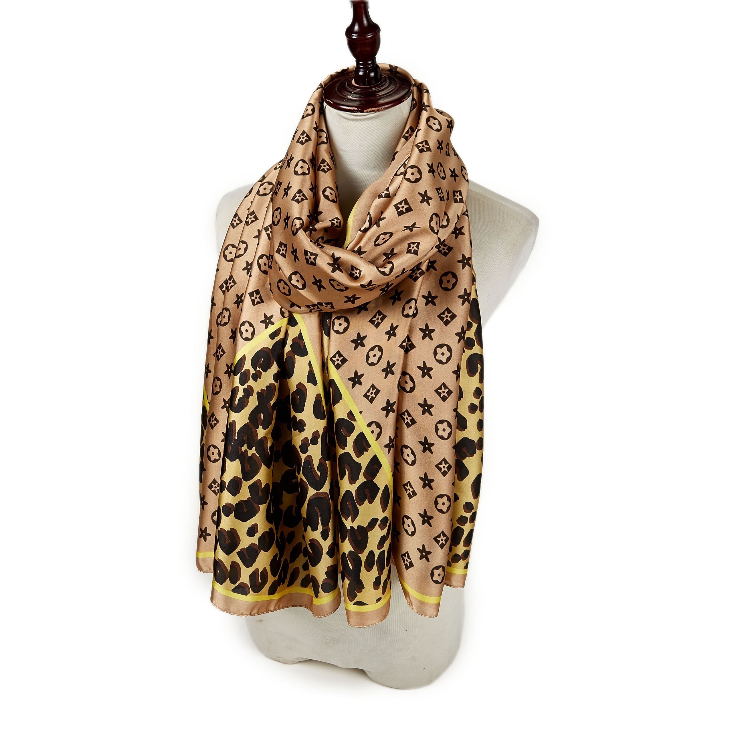 Foulard touché soie PANTER CORNER marron