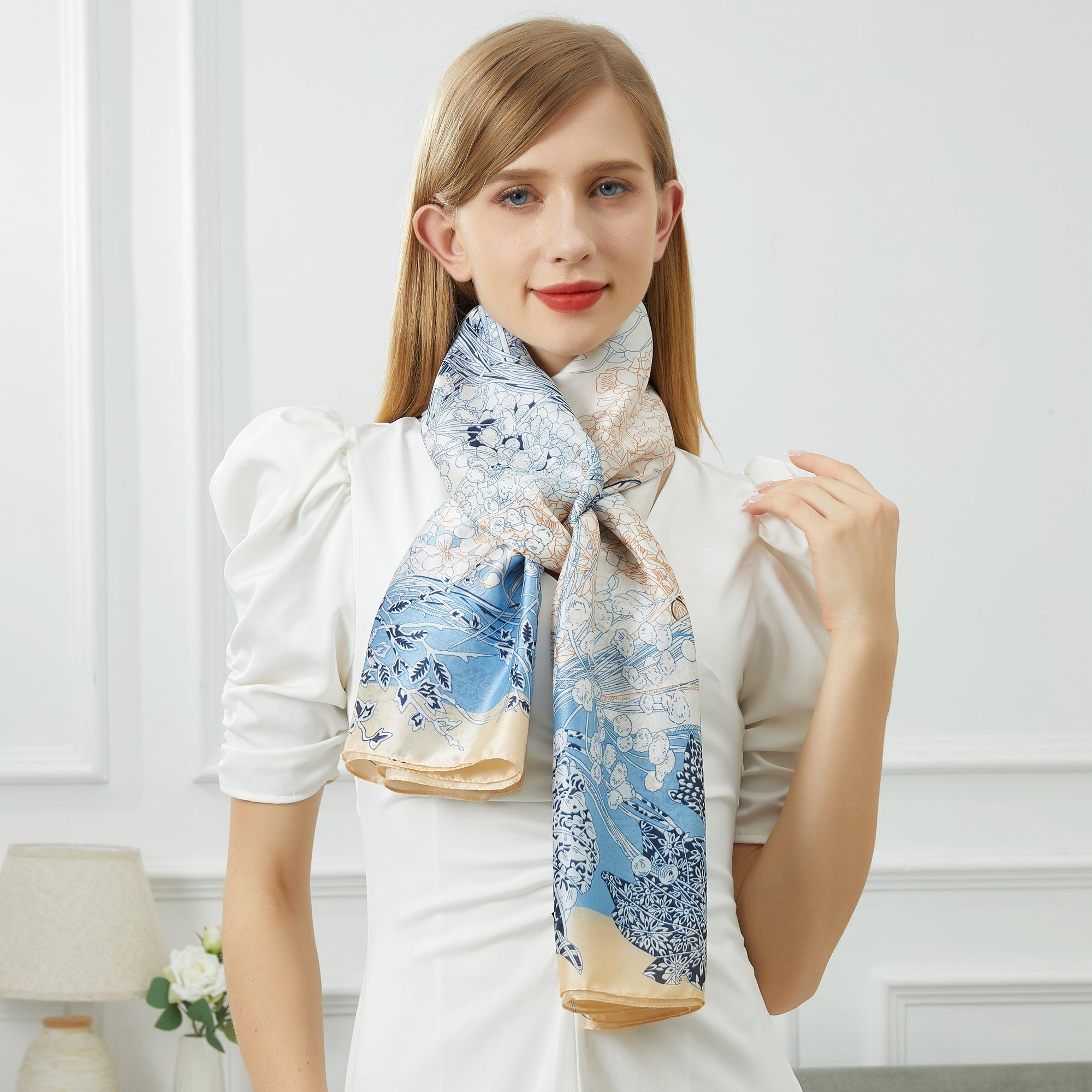 Etole de soie Flora Vivace Bleu 100% Soie 180x90 cm